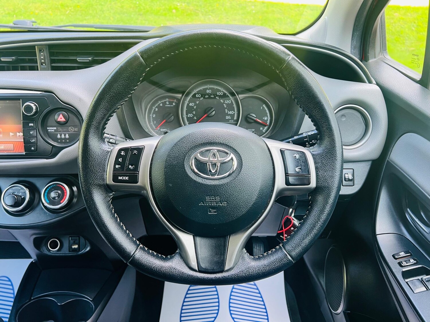 Used Toyota Yaris 2015 for sale - 77455929: Photo 59