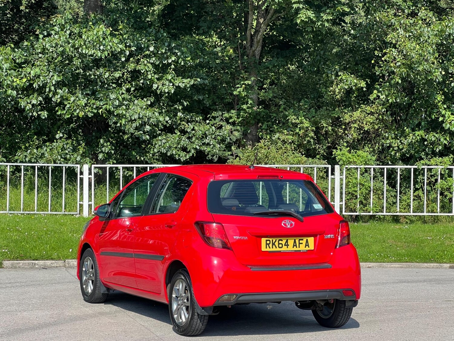 Used Toyota Yaris 2015 for sale - 77455929: Photo 8