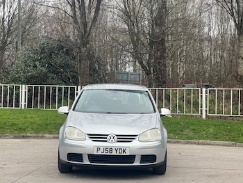 Used Volkswagen Golf 2009 for sale - 77455376: Photo