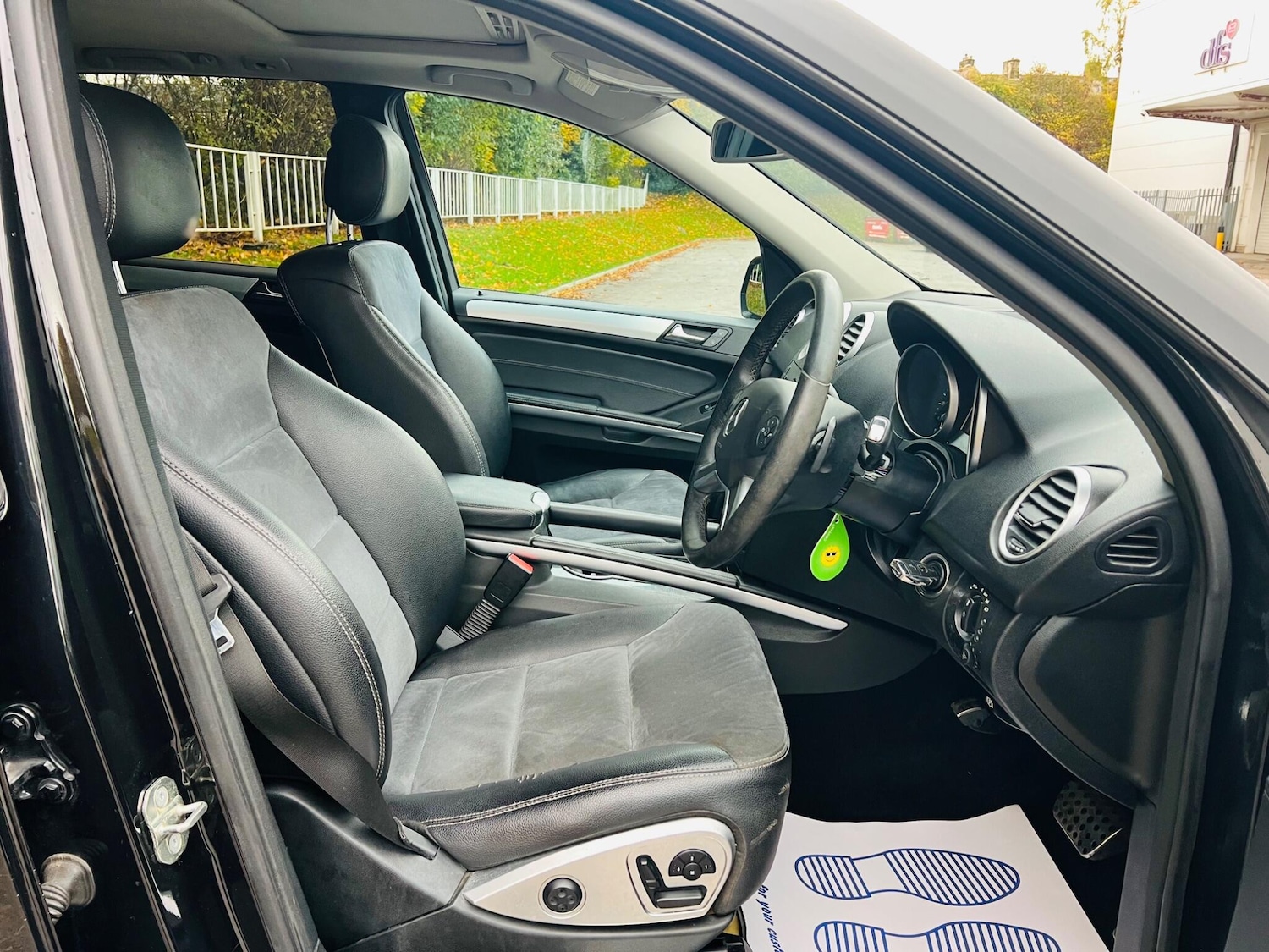 Used Mercedes-Benz M Class 2009 for sale - 77455389: Photo 31