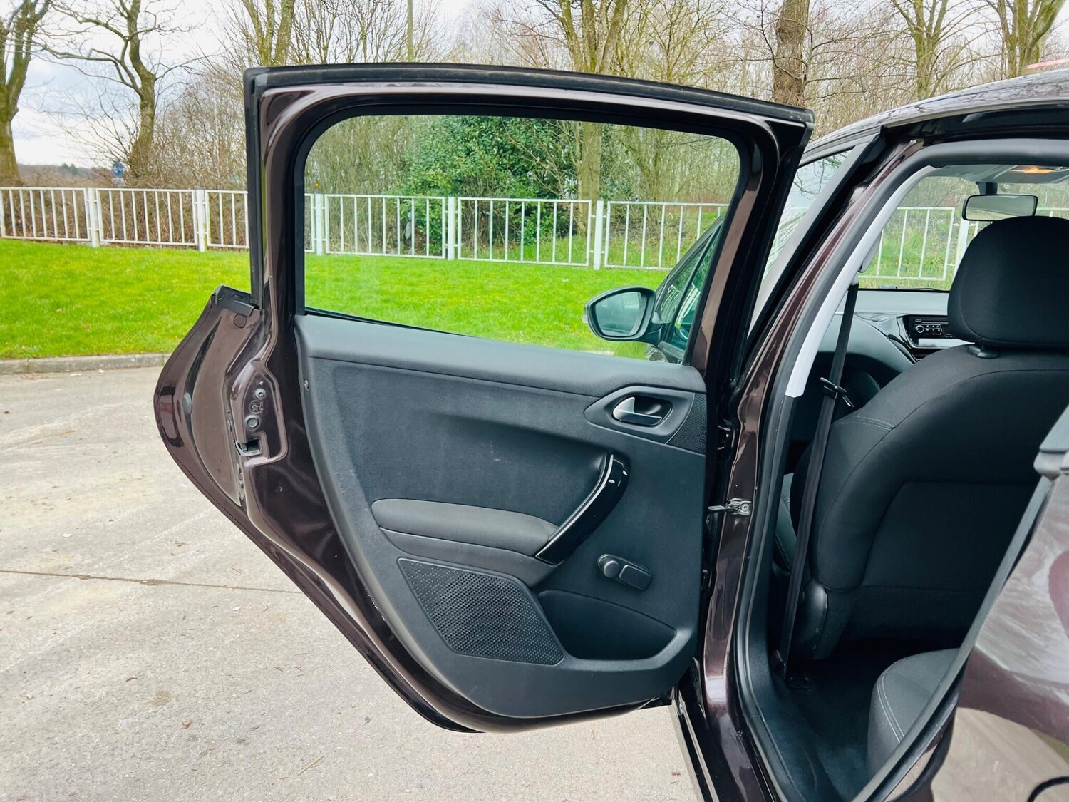 Used Peugeot 208 for sale - 77597799: Photo 28