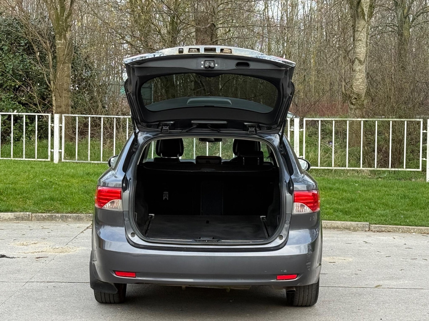 Used Toyota Avensis 2013 for sale - 77783340: Photo 11