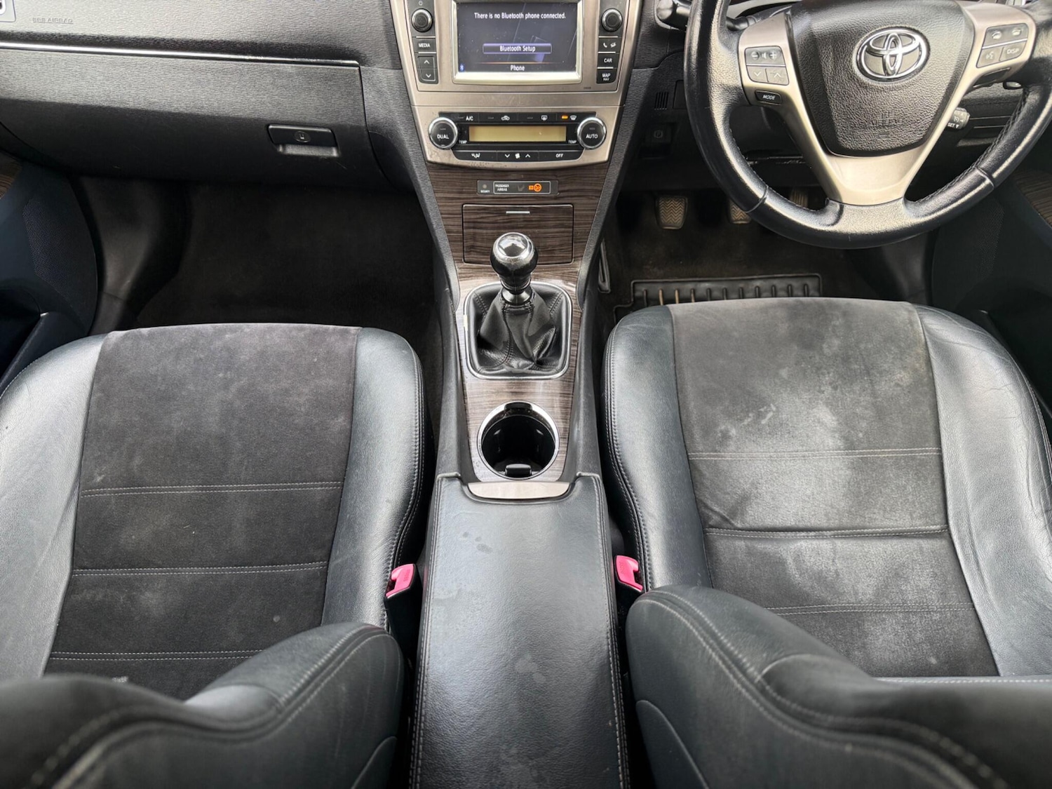 Used Toyota Avensis 2013 for sale - 77783340: Photo 41