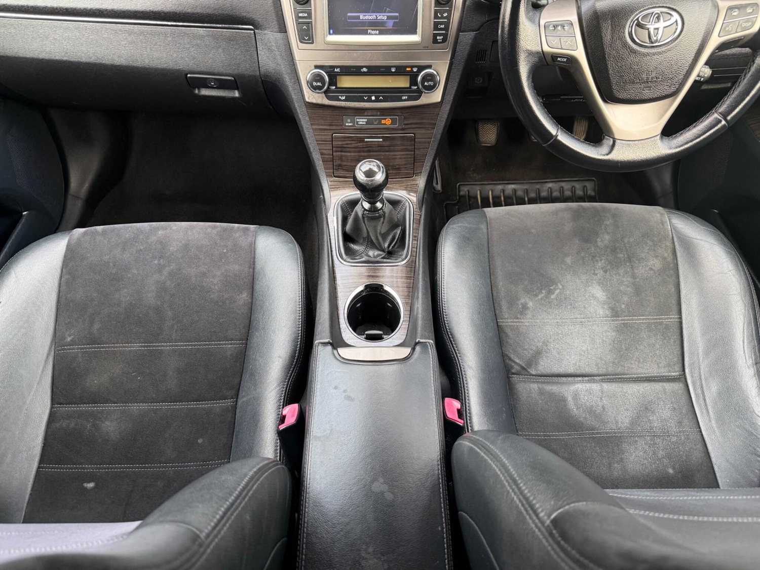 Used Toyota Avensis 2013 for sale - 77783340: Photo 42