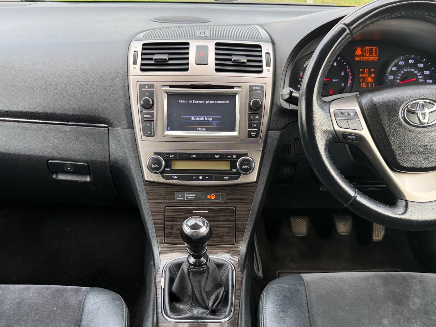 Used Toyota Avensis 2013 for sale - 77783340: Photo 43