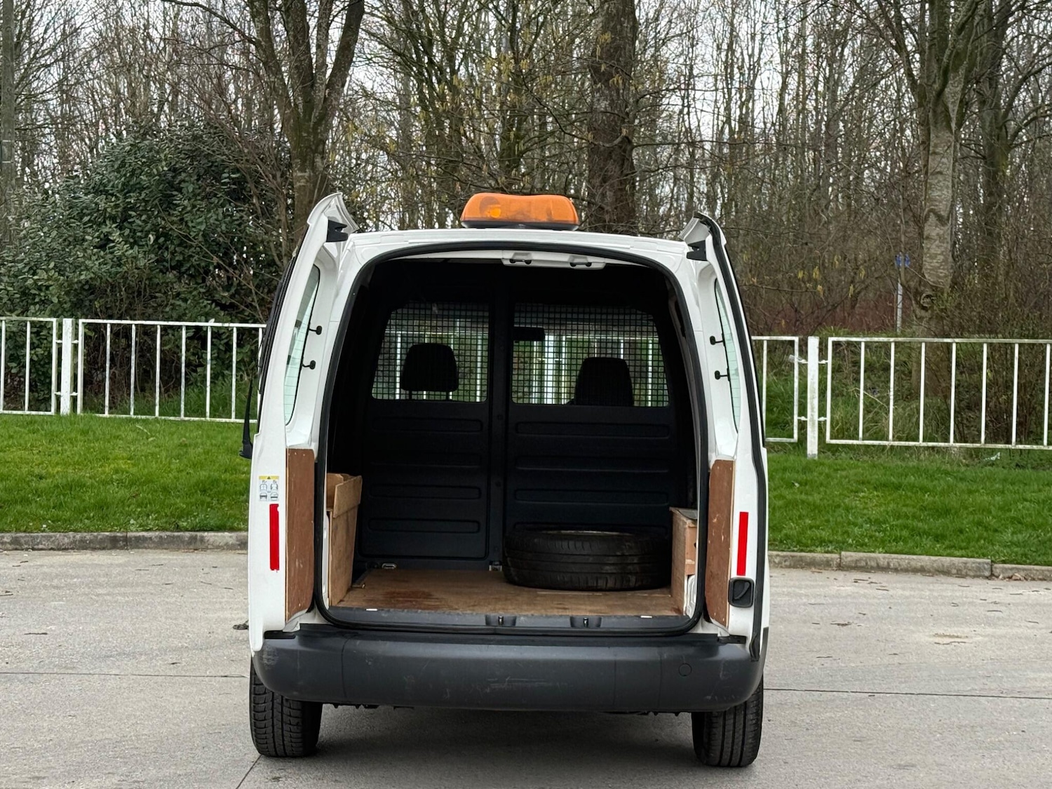 Used Volkswagen Caddy 2015 for sale - 77925850: Photo 14