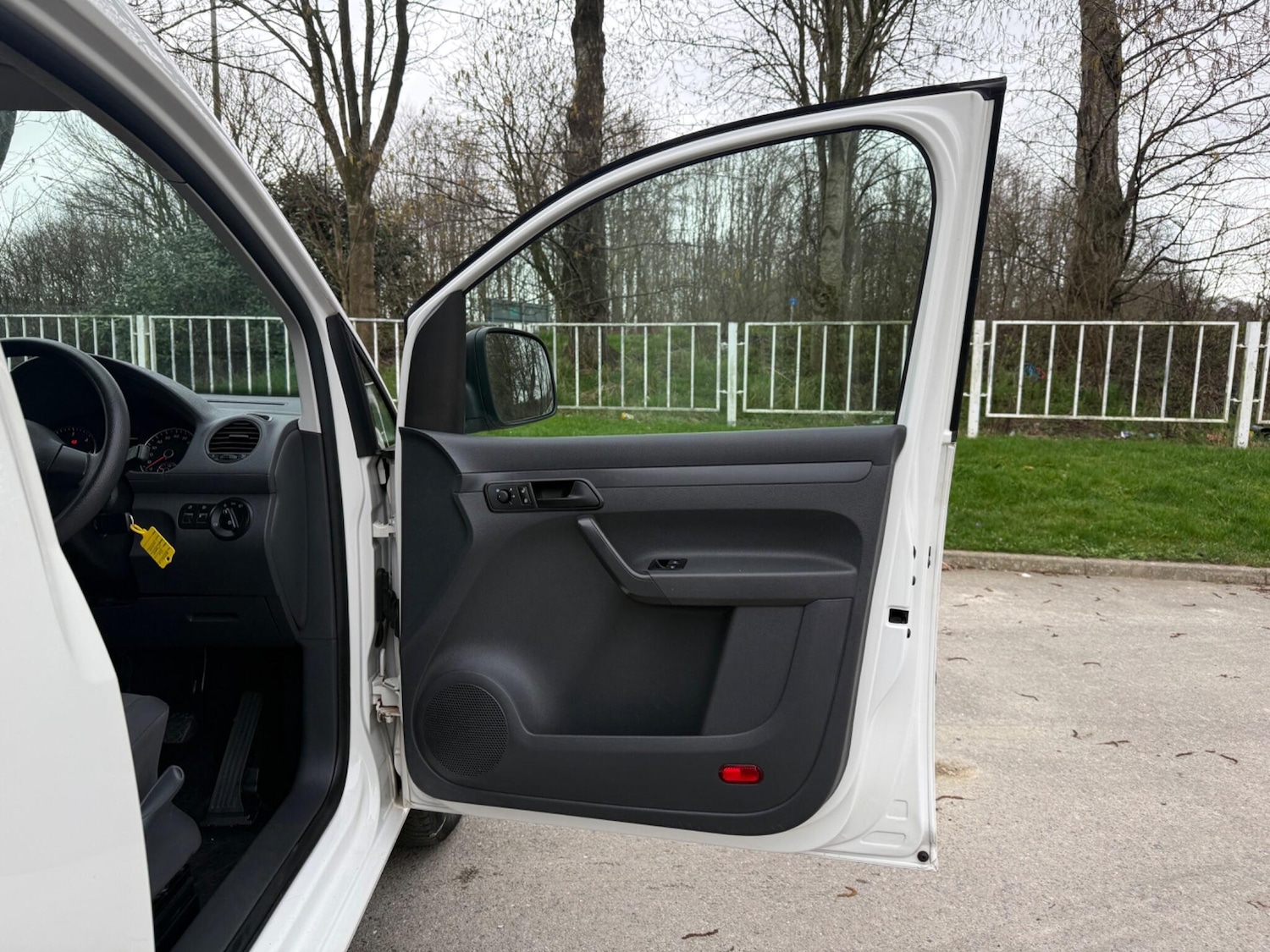 Used Volkswagen Caddy 2015 for sale - 77925850: Photo 29