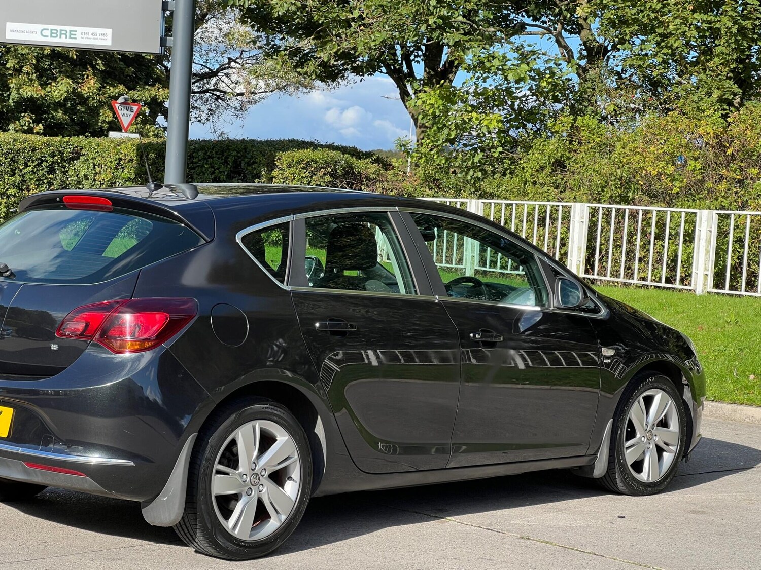 Used Vauxhall Astra for sale - 77456476: Photo 17