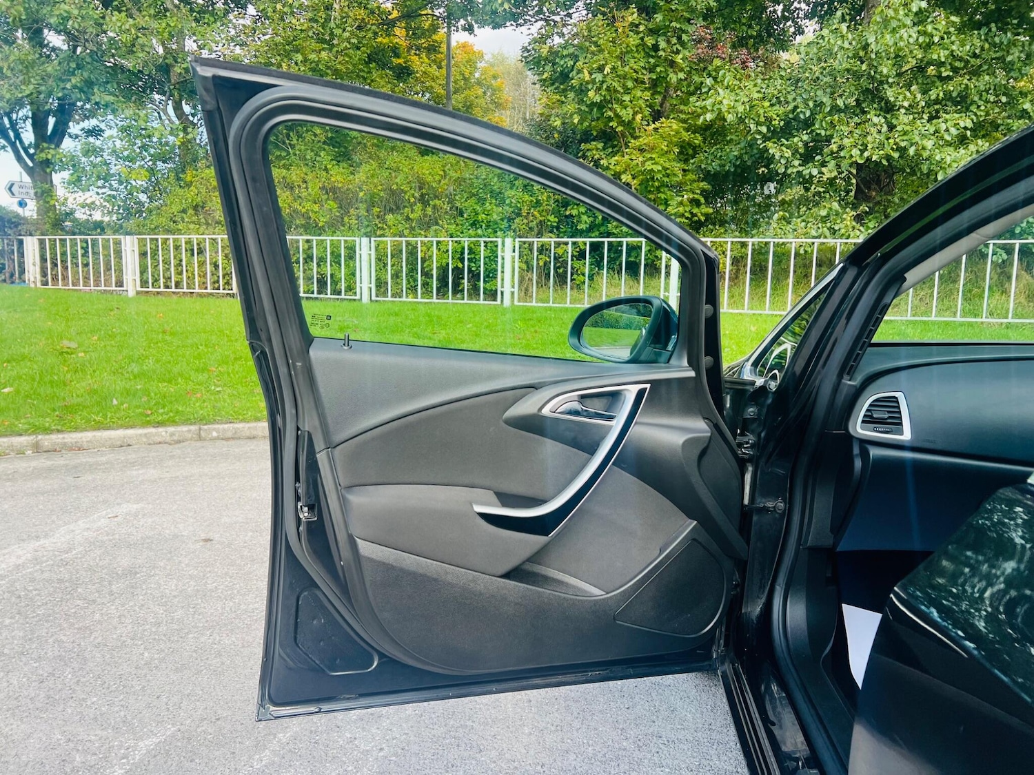 Used Vauxhall Astra for sale - 77456476: Photo 28