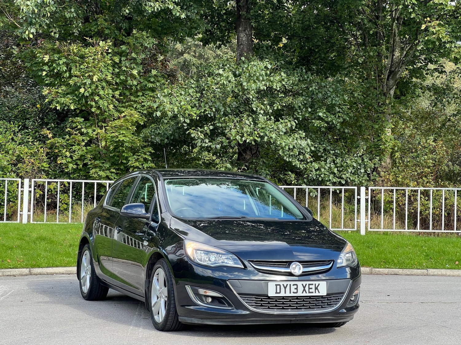 Used Vauxhall Astra for sale - 77456476: Photo 3