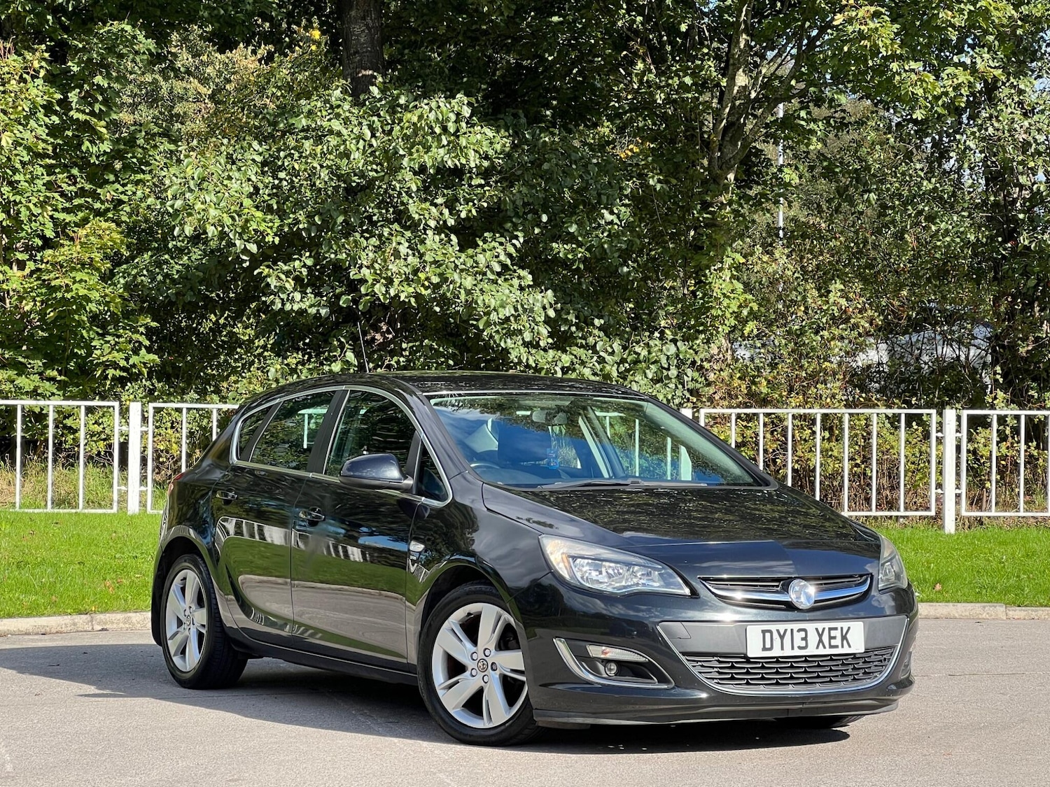 Used Vauxhall Astra for sale - 77456476: Photo 4