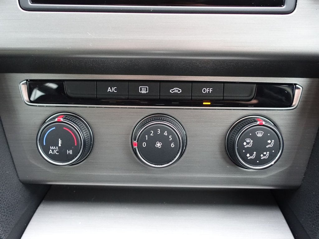 Used Volkswagen Passat 2016 for sale - 76356959: Photo 39