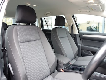 Used Volkswagen Passat 2016 for sale - 76356959: Photo