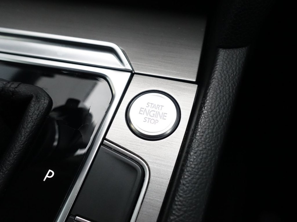 Used Volkswagen Passat 2016 for sale - 76356959: Photo 44