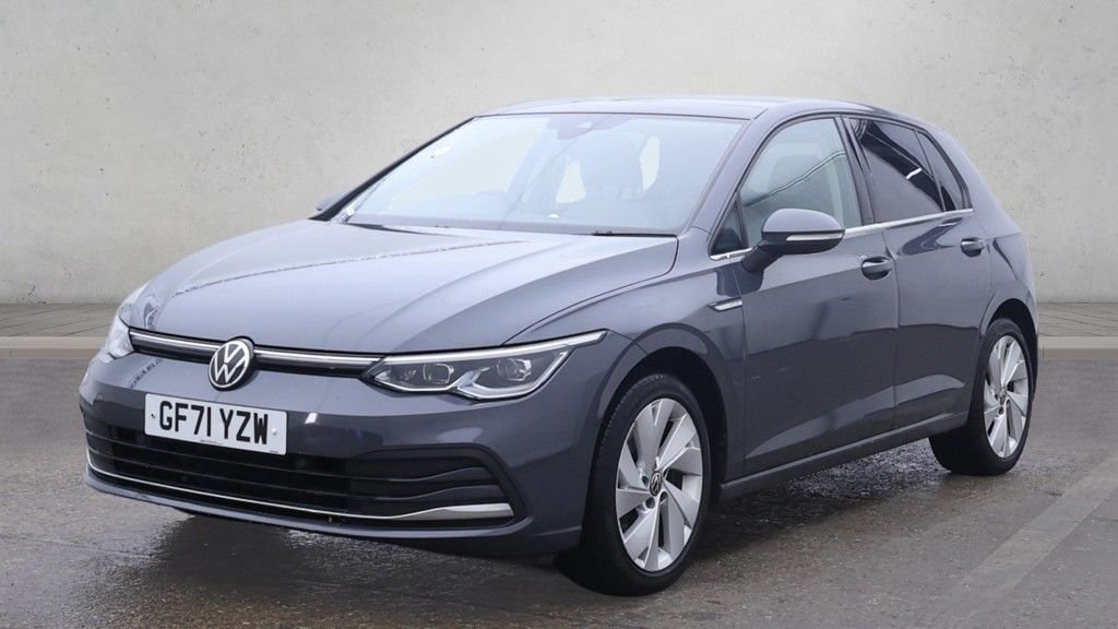 Used Volkswagen Golf 2021 for sale - 77100999: Photo 2