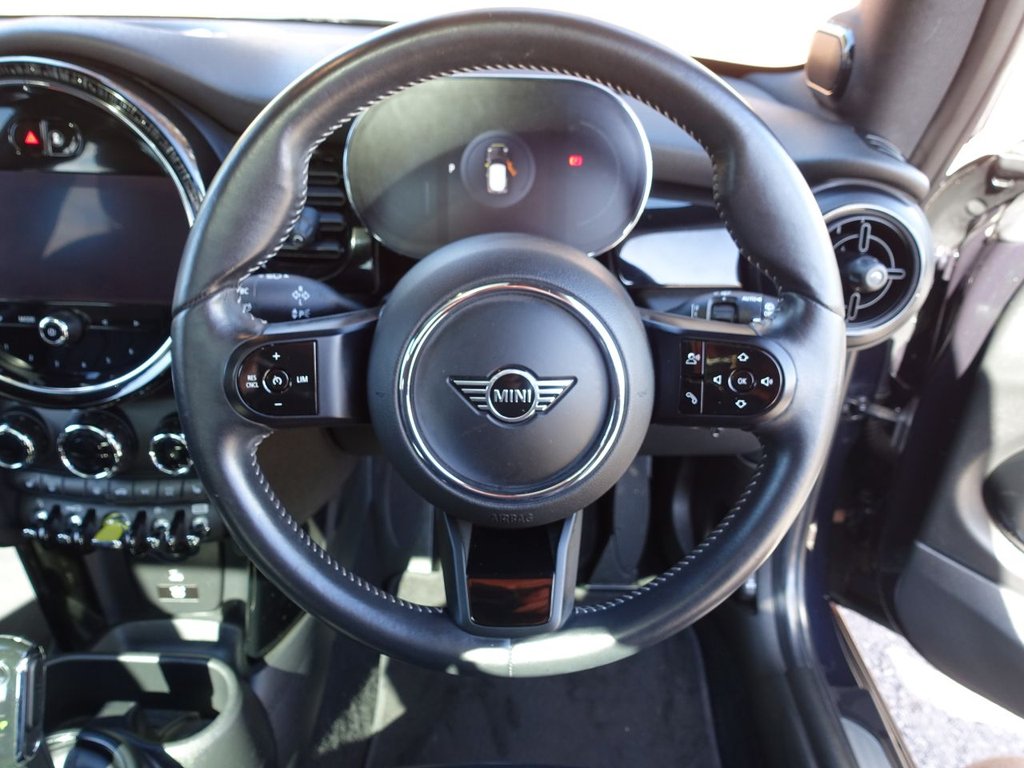 Used MINI Electric Hatch 2021 for sale - 75875374: Photo 27