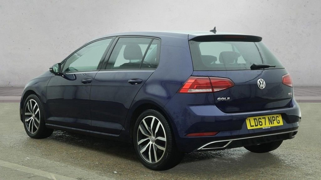 Used Volkswagen Golf 2017 for sale - 77920364: Photo 3