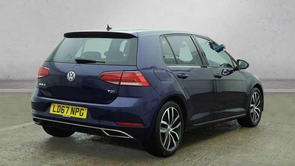 Used Volkswagen Golf 2017 for sale - 77920364: Photo 4