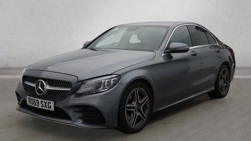 Used Mercedes-Benz C Class 2019 for sale - 77437178: Photo 2