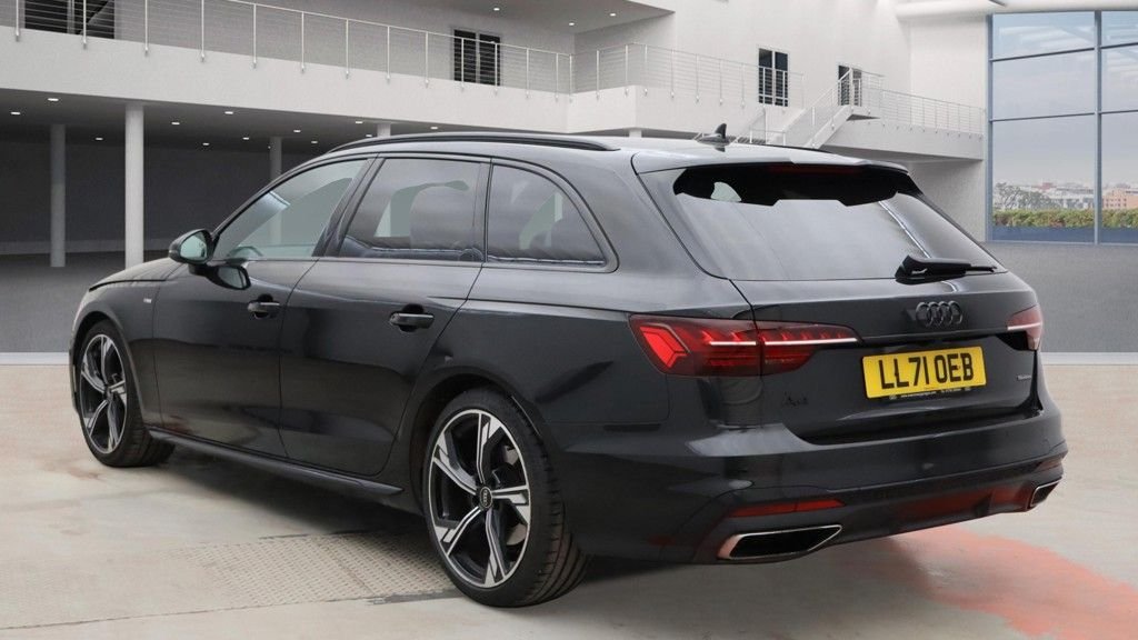 Used Audi A4 2022 for sale - 77920142: Photo 3