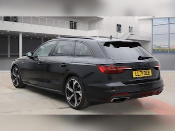 Used Audi A4 Avant 2022 for sale - 77920142: Photo