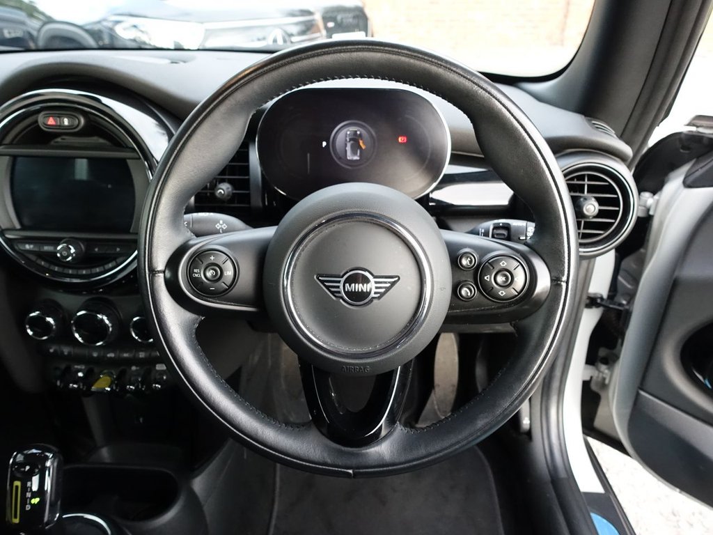 Used MINI Electric Hatch 2020 for sale - 75986492: Photo 27