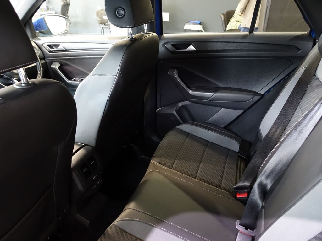Used Volkswagen T-Roc 2022 for sale - 77188782: Photo 16