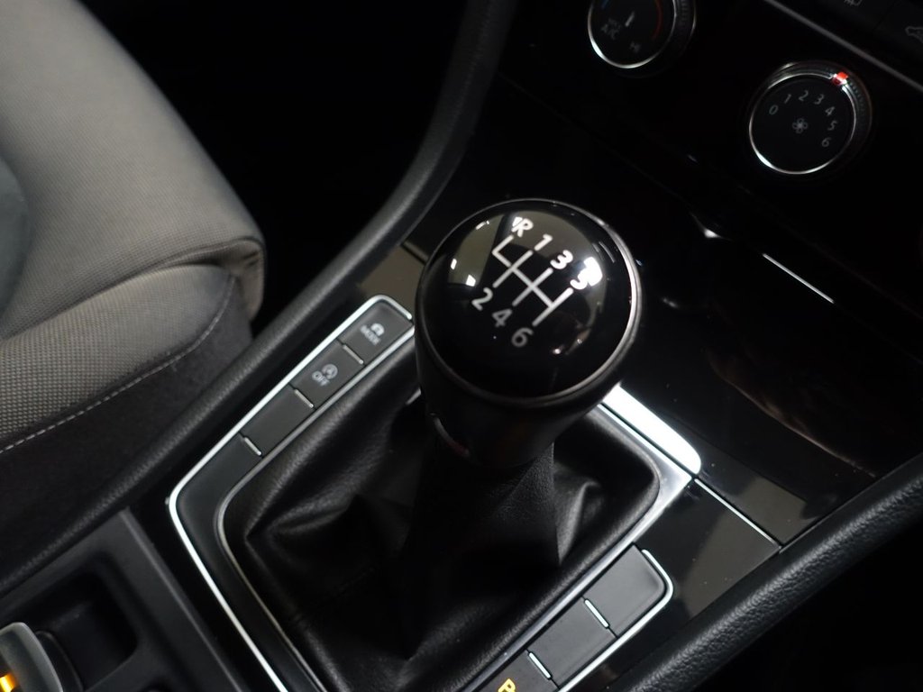 Used Volkswagen Golf 2019 for sale - 77027033: Photo 25