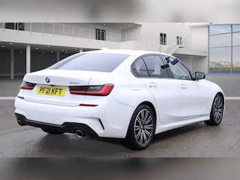 Used BMW 3 Series 2021 for sale - 76591070: Photo