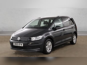 Used Volkswagen Touran 2019 for sale - 78154141: Photo