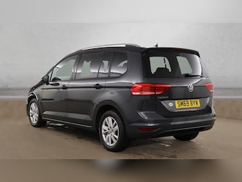 Used Volkswagen Touran 2019 for sale - 78154141: Photo