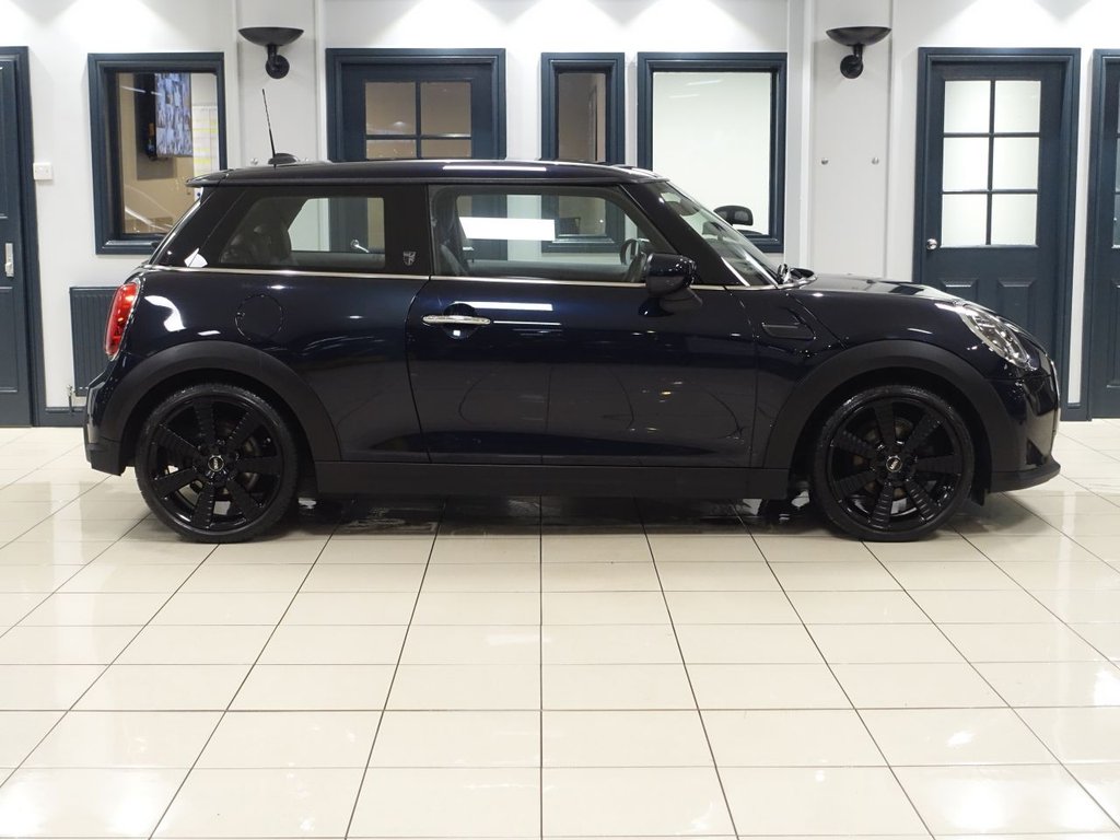 Used MINI Hatch 2022 for sale - 77027035: Photo 2