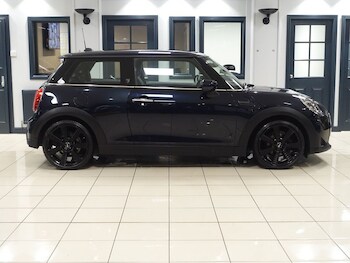 Used MINI Hatch 2022 for sale - 77027035: Photo