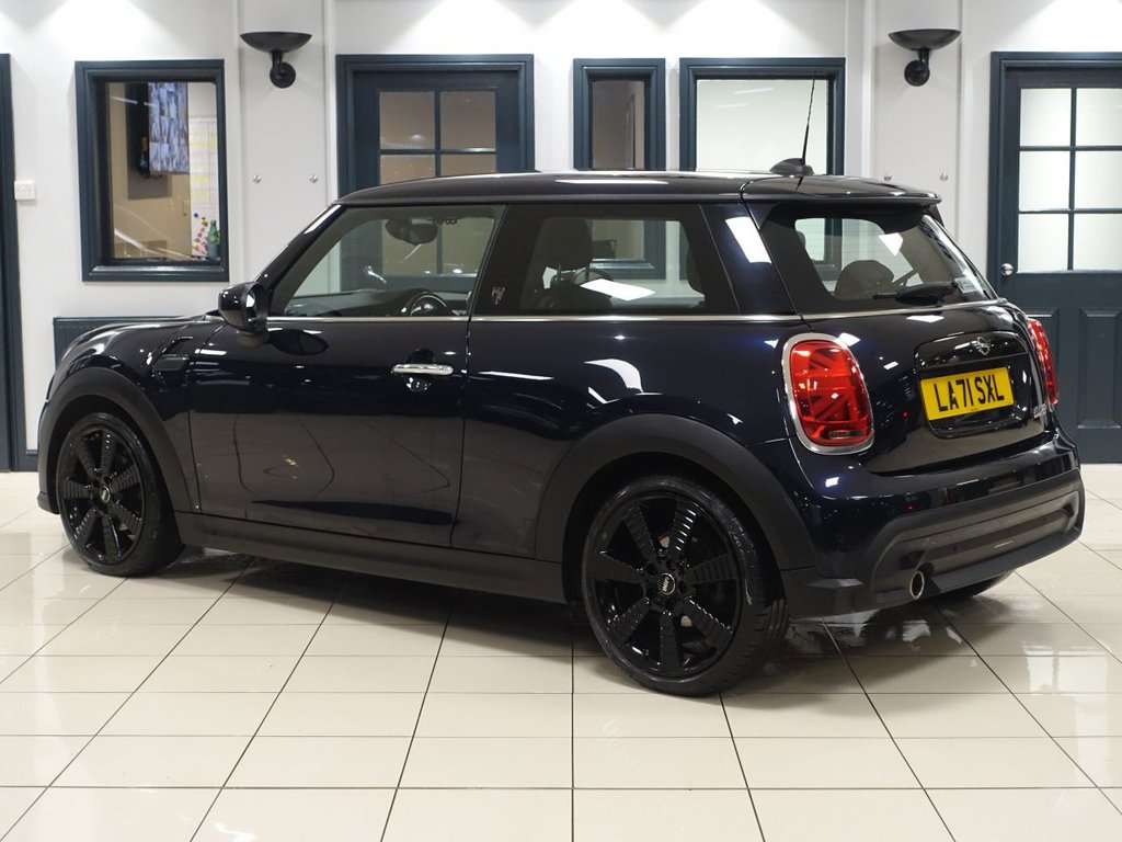 Used MINI Hatch 2022 for sale - 77027035: Photo 8