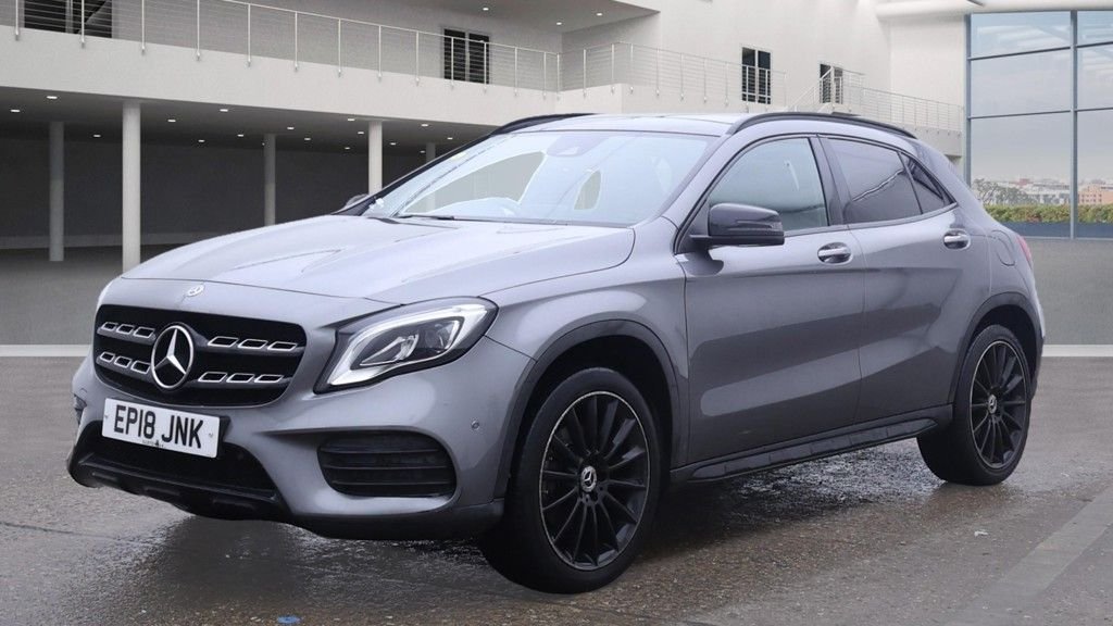 Used Mercedes-Benz GLA 2018 for sale - 76617729: Photo 2