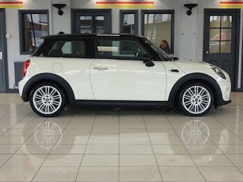 Used MINI Hatch 2018 for sale - 77026854: Photo