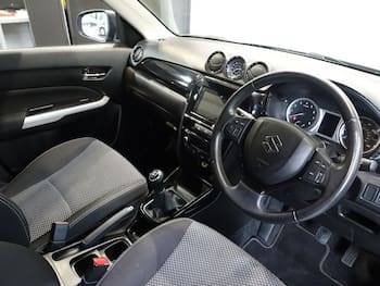 Used Suzuki Vitara 2018 for sale - 79695365: Photo