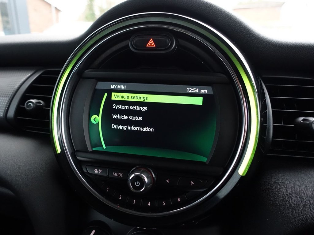 Used MINI Hatch 2018 for sale - 76698852: Photo 23
