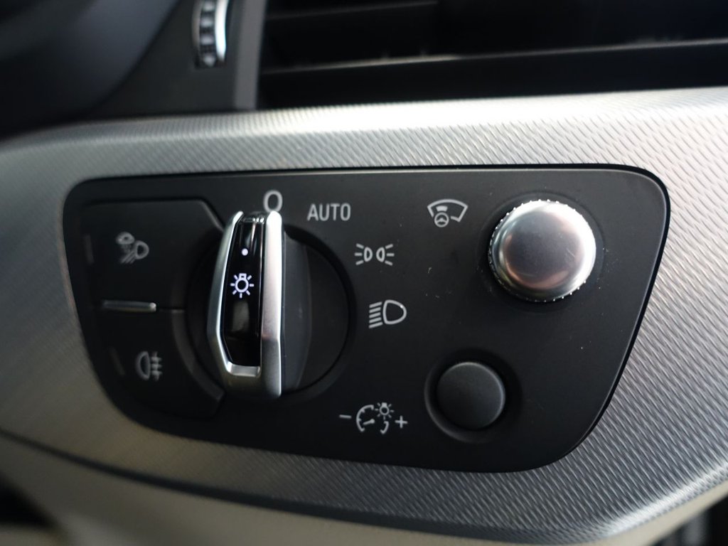 Used Audi A4 2017 for sale - 77027128: Photo 28