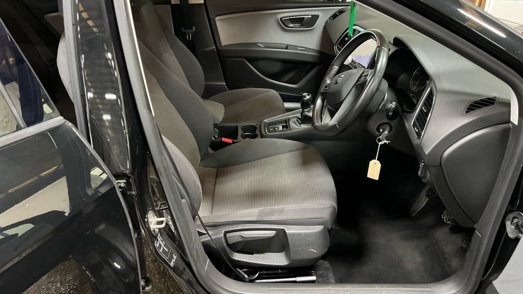 Used SEAT Leon 2018 for sale - 76356942: Photo 3