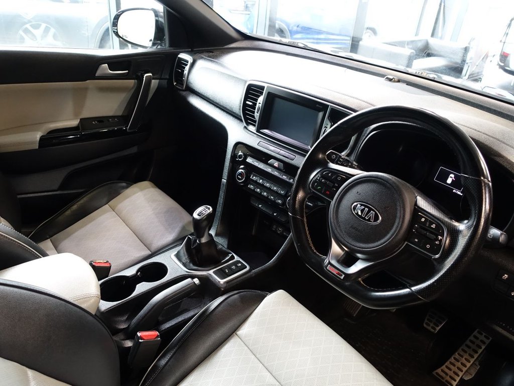 Used Kia Sportage 2018 for sale - 77849597: Photo 2