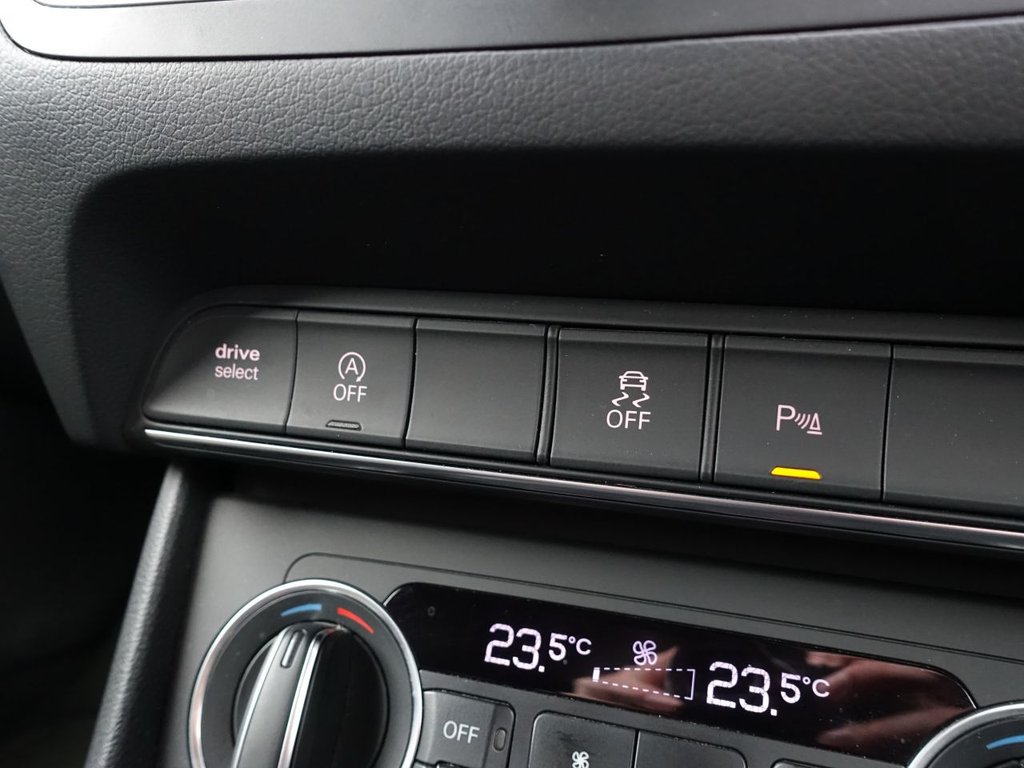 Used Audi Q3 2017 for sale - 76039114: Photo 38