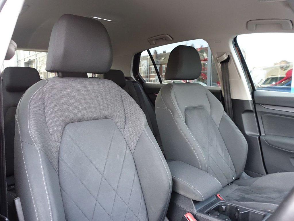 Used Volkswagen Golf 2020 for sale - 76848092: Photo 3