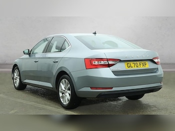 Used Skoda Superb 2020 for sale - 77655010: Photo