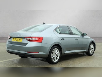 Used Skoda Superb 2020 for sale - 77655010: Photo
