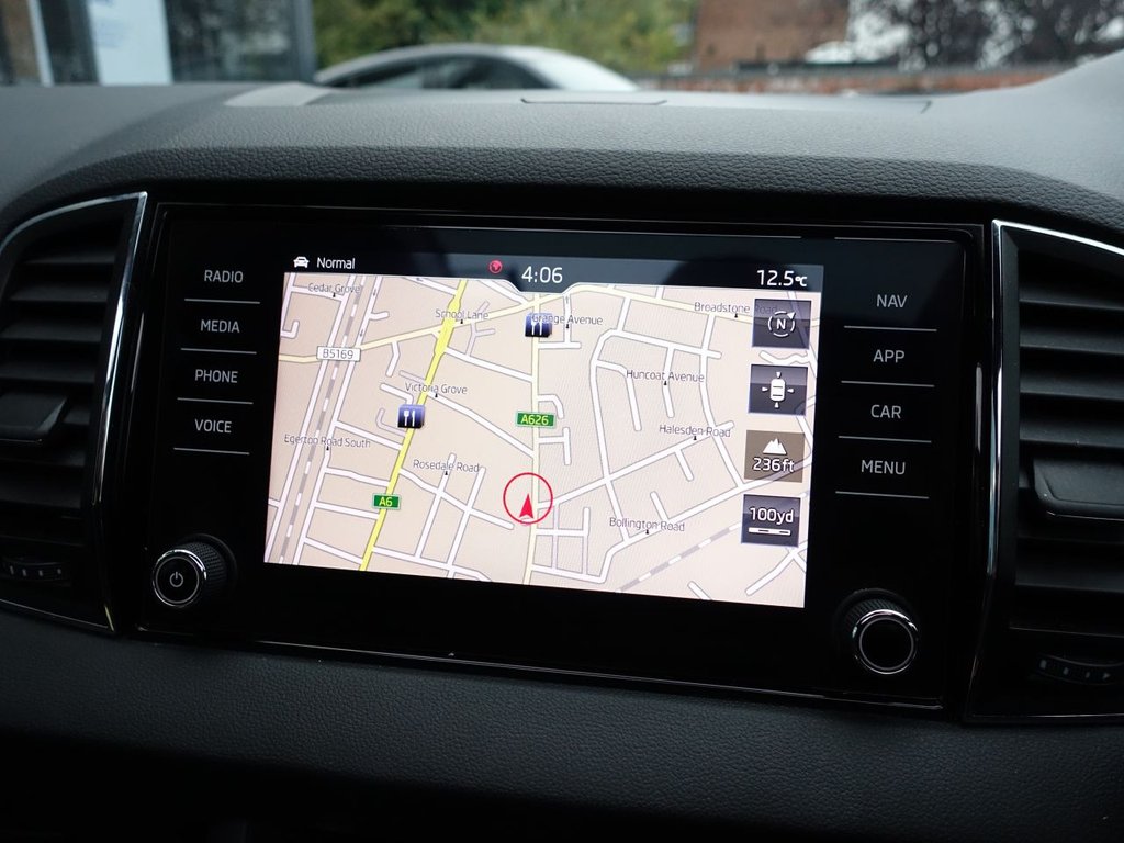 Used Skoda Karoq 2019 for sale - 76203531: Photo 2