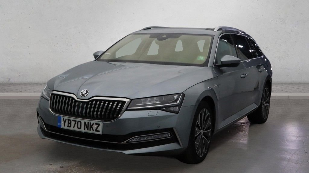 Used Skoda Superb 2020 for sale - 77212723: Photo 2