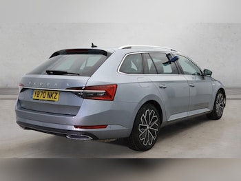 Used Skoda Superb 2020 for sale - 77212723: Photo