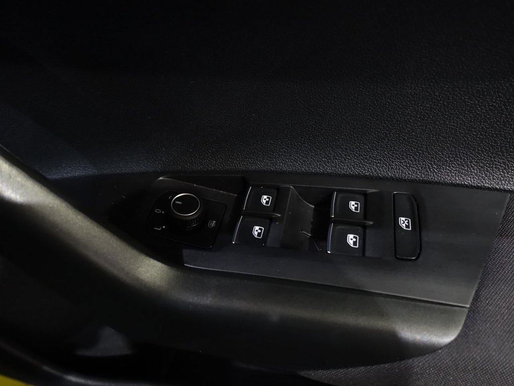 Used Volkswagen Polo 2018 for sale - 77850032: Photo 25