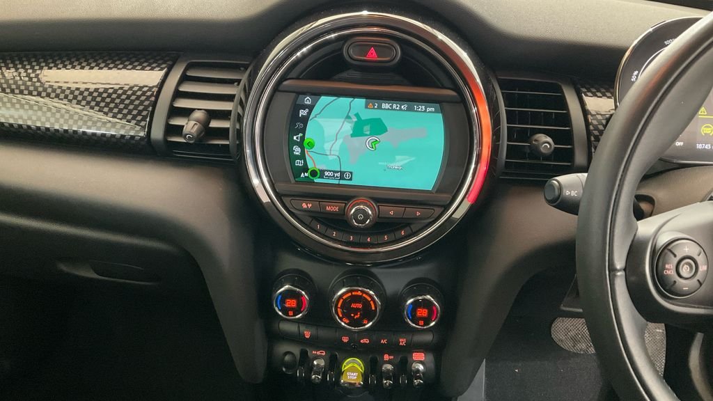 Used MINI Electric Hatch 2020 for sale - 76792095: Photo 2